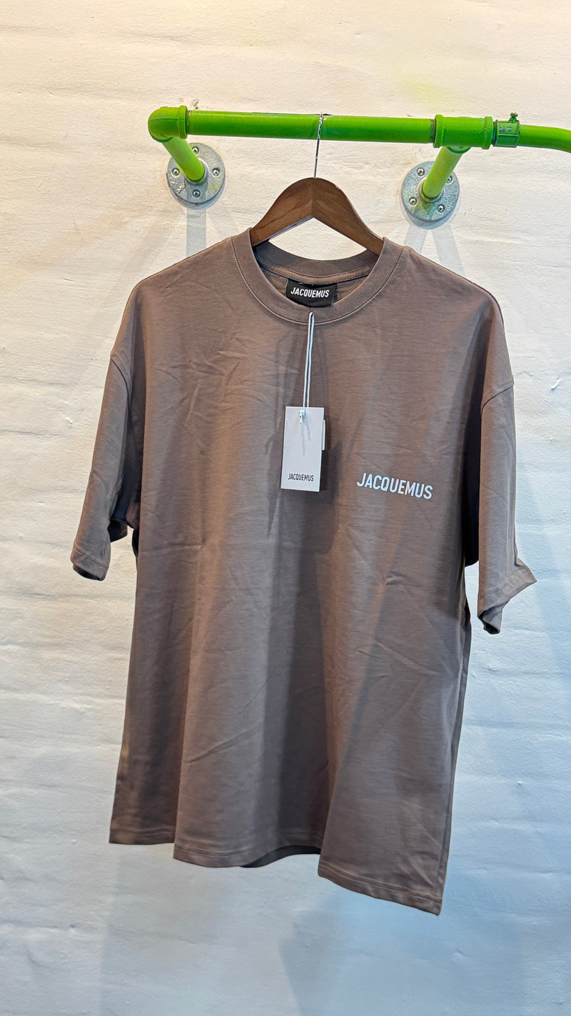 PLAYERA JACQUEMUS B060